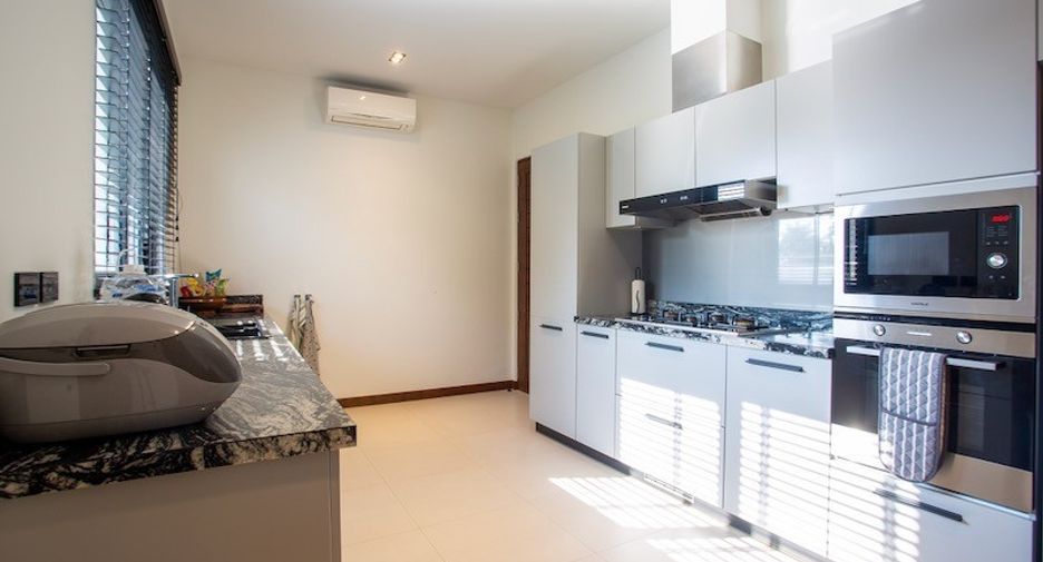 For sale 6 bedrooms house in Hua Hin, Prachuap Khiri Khan