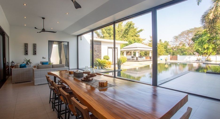 For sale 6 bedrooms house in Hua Hin, Prachuap Khiri Khan