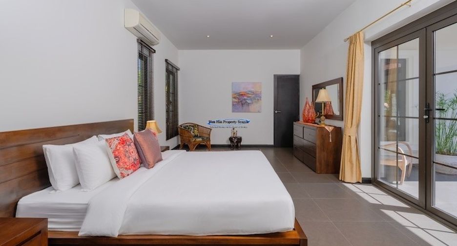 For sale 3 bedrooms house in Hua Hin, Prachuap Khiri Khan