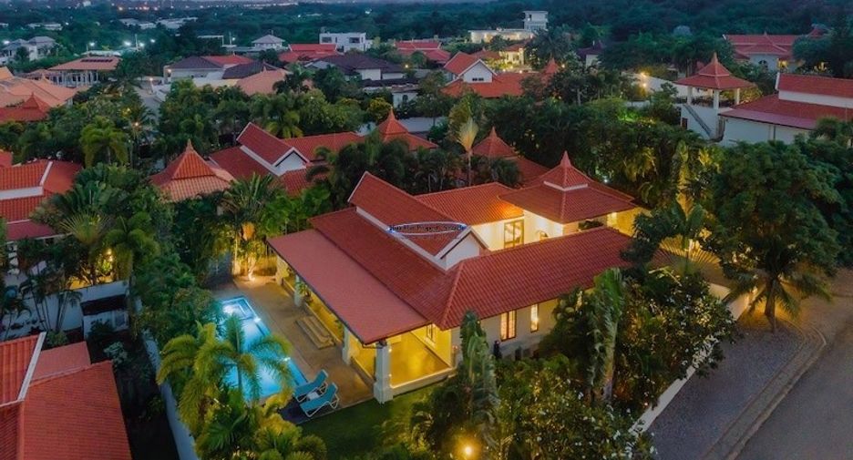 For sale 3 bedrooms house in Hua Hin, Prachuap Khiri Khan
