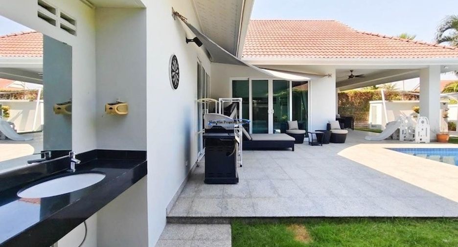 For sale 3 bedrooms house in Hua Hin, Prachuap Khiri Khan