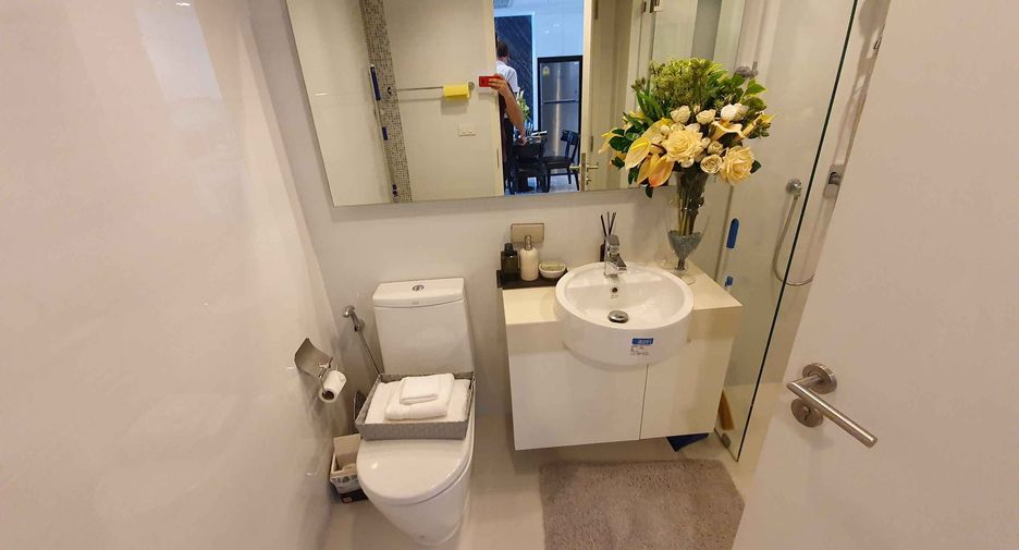 For rent 2 bed condo in Sathon, Bangkok