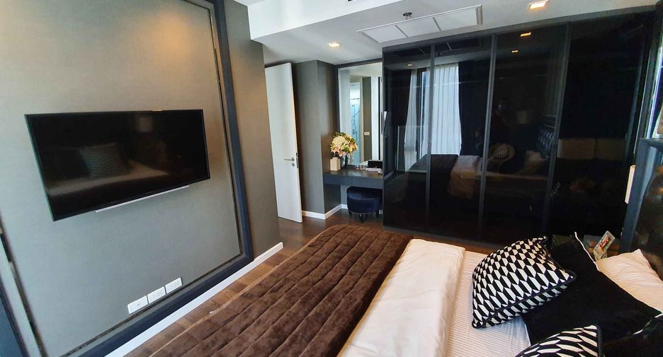 For rent 2 bed condo in Sathon, Bangkok