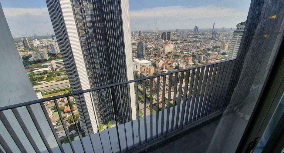 For rent 2 bed condo in Sathon, Bangkok