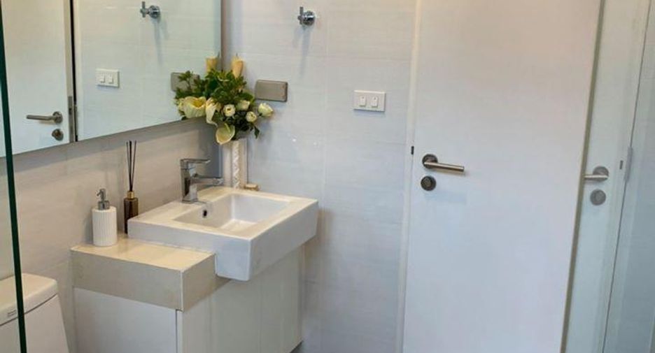 For rent 2 bed condo in Sathon, Bangkok
