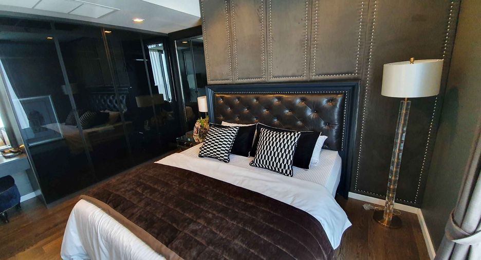 For rent 2 bed condo in Sathon, Bangkok