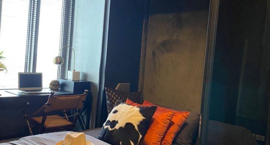 For rent 2 bed condo in Sathon, Bangkok