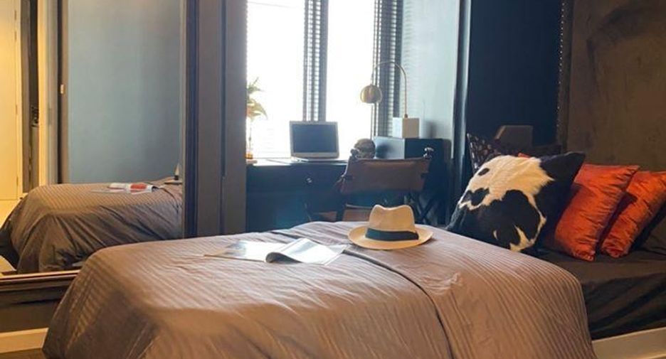 For rent 2 bed condo in Sathon, Bangkok