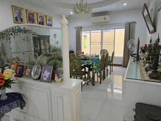 For sale land in Phra Khanong, Bangkok