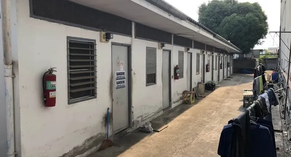 For rent warehouse in Bang Bua Thong, Nonthaburi