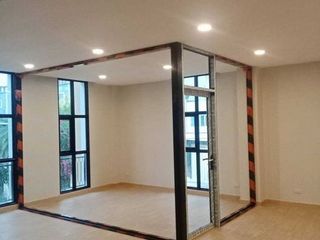 For rent 1 bed office in Bang Kapi, Bangkok