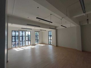 For rent 1 bed office in Bang Kapi, Bangkok