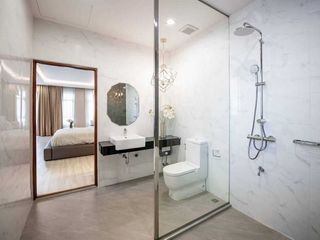 For sale 3 bed office in Lat Phrao, Bangkok