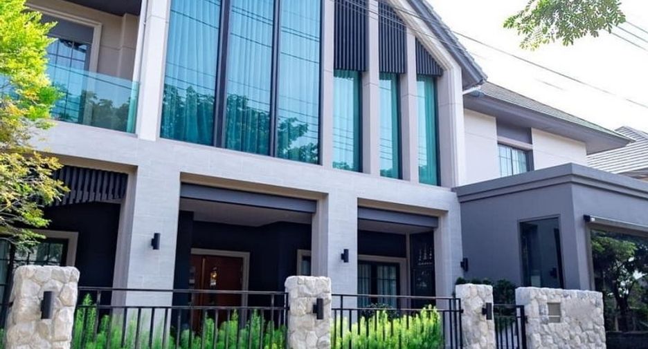 For sale 4 bed house in Pak Kret, Nonthaburi