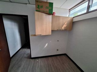 For rent 1 Beds office in Khlong Toei, Bangkok