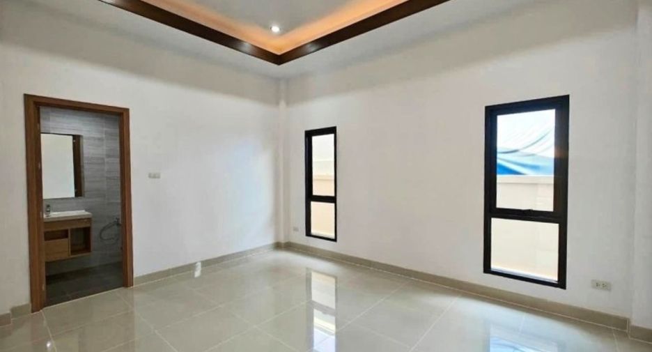 For sale 3 bedrooms house in Huay Yai, Pattaya
