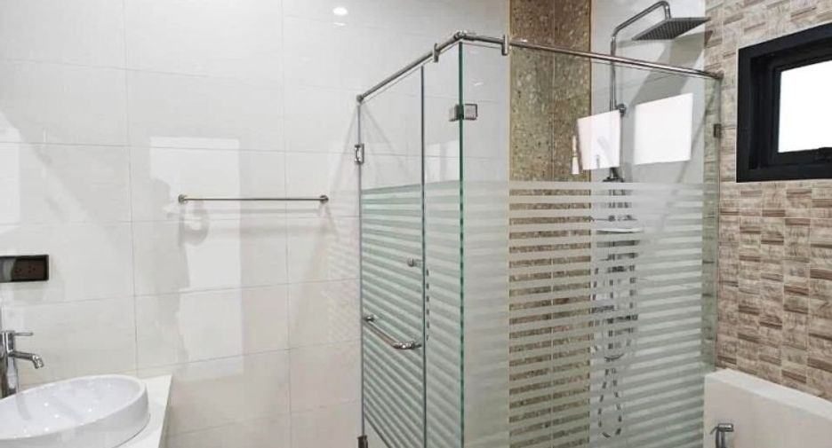 For sale 3 bedrooms house in Huay Yai, Pattaya