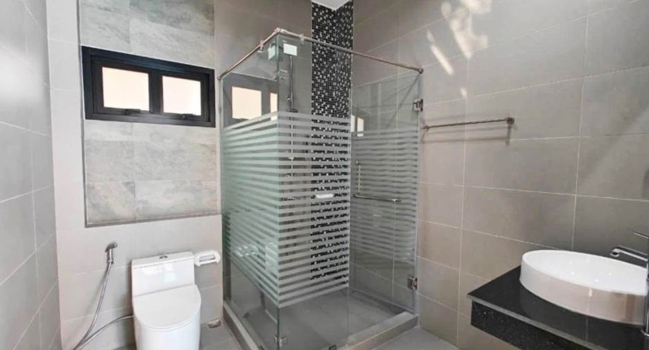 For sale 3 bedrooms house in Huay Yai, Pattaya