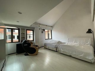For sale 3 bed townhouse in Khlong Toei, Bangkok