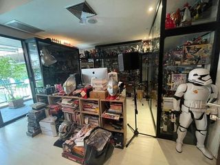 For sale 3 bed townhouse in Khlong Toei, Bangkok