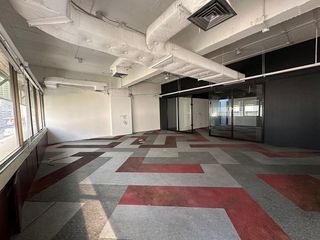 For rent 1 Beds office in Khlong Toei, Bangkok
