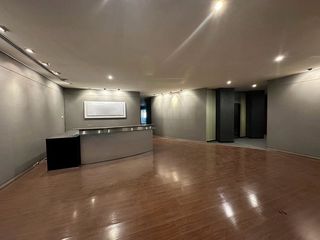 For rent 1 Beds office in Khlong Toei, Bangkok