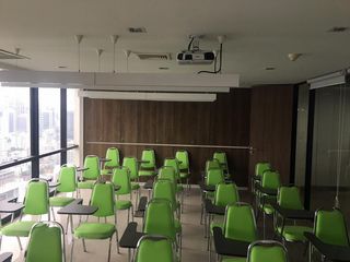 For rent 1 Beds office in Khlong Toei, Bangkok