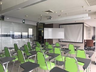 For rent 1 Beds office in Khlong Toei, Bangkok