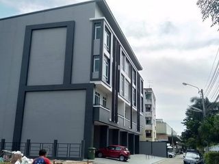 For sale 1 bed office in Huai Khwang, Bangkok