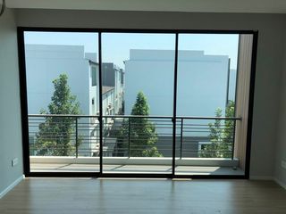 For sale 3 bed townhouse in Saphan Sung, Bangkok
