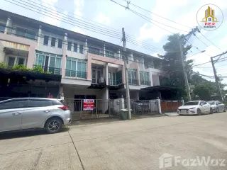 For sale 3 bed townhouse in Pak Kret, Nonthaburi