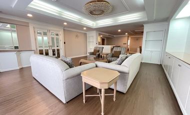 For rent 4 bedrooms condo in Watthana, Bangkok