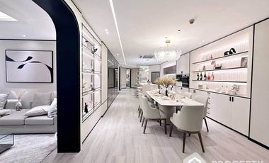 For sale 3 Beds condo in Dusit, Bangkok