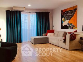 For sale 2 bed condo in Khlong Toei, Bangkok