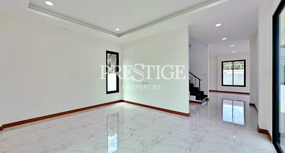 Haus zum Kauf mit 3 Zimmer in Bang Lamung, Chonburi