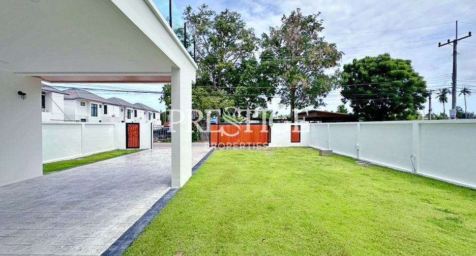 Haus zum Kauf mit 3 Zimmer in Bang Lamung, Chonburi