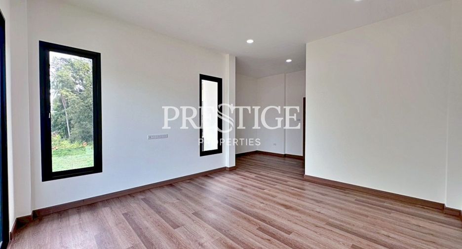 Haus zum Kauf mit 3 Zimmer in Bang Lamung, Chonburi