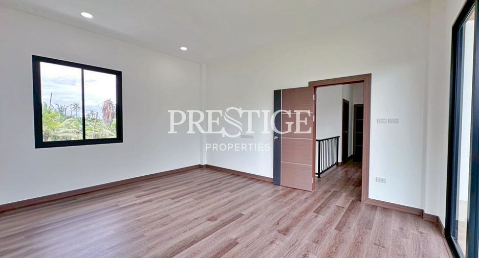 Haus zum Kauf mit 3 Zimmer in Bang Lamung, Chonburi