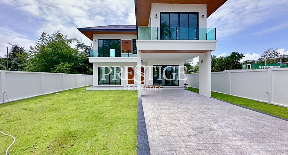 Haus zum Kauf mit 3 Zimmer in Bang Lamung, Chonburi