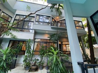 For rent 4 bed villa in Khlong Toei, Bangkok