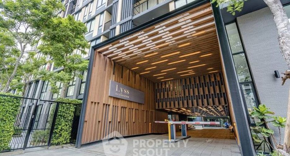For sale 2 Beds condo in Chatuchak, Bangkok