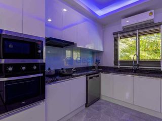 For sale 5 bed house in Bang Lamung, Chonburi