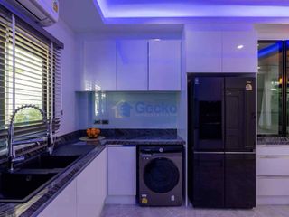 For sale 5 bed house in Bang Lamung, Chonburi
