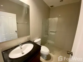 For rent 4 bed villa in Khlong Toei, Bangkok