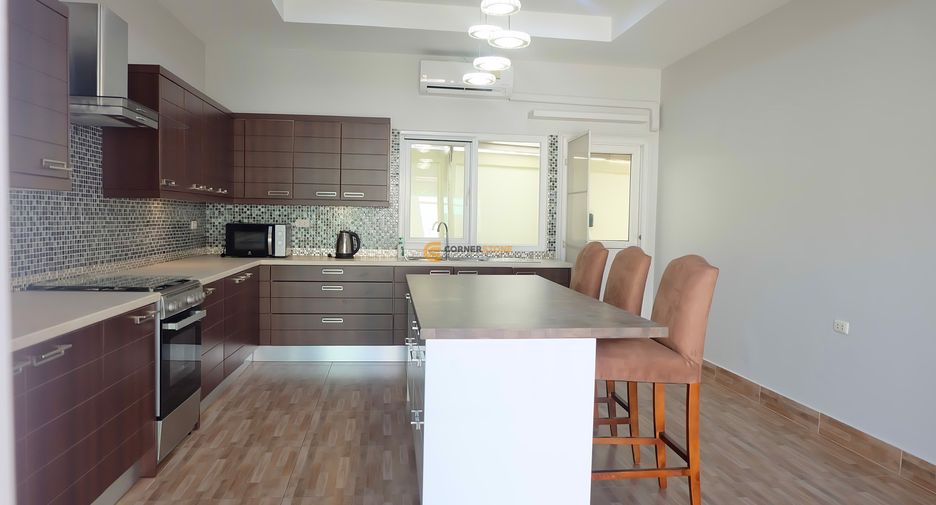 Haus zur Miete und zum Kauf mit 4 Zimmer in Bang Lamung, Chonburi