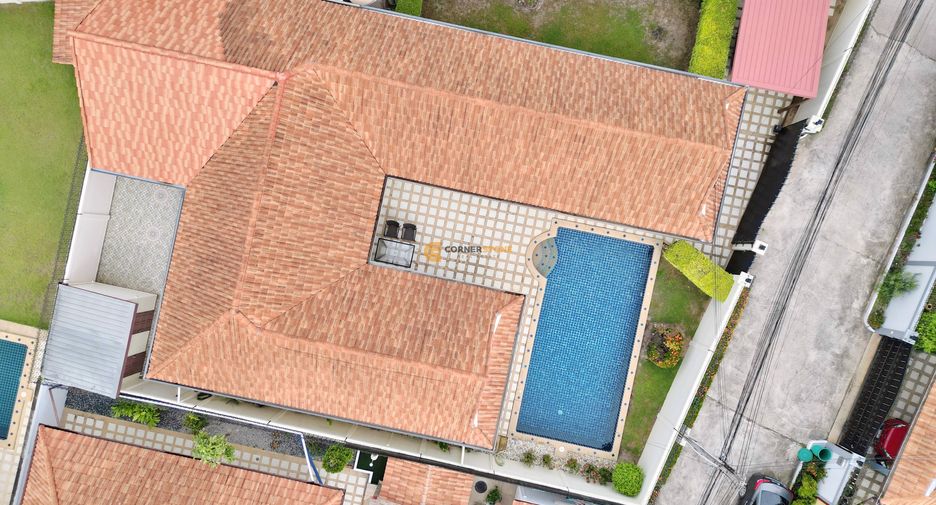Haus zur Miete und zum Kauf mit 4 Zimmer in Bang Lamung, Chonburi