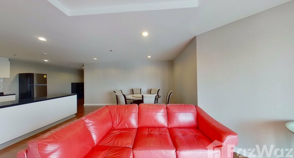For sale 2 bed condo in Huai Khwang, Bangkok