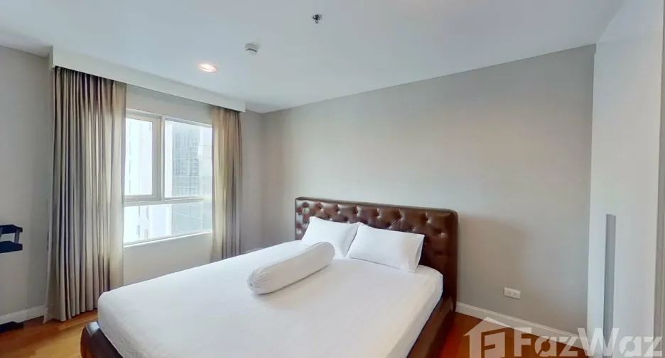 For sale 2 bed condo in Huai Khwang, Bangkok