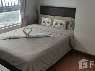For sale 3 bed condo in Huai Khwang, Bangkok