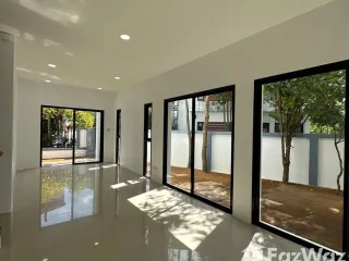 For sale 3 bed townhouse in Mueang Phuket, Phuket
